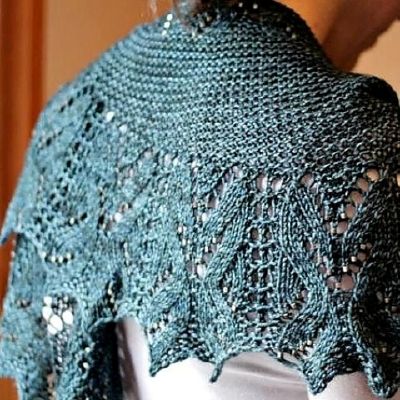 Emerantha by Susanna IC, Woolgirl Embrace the Lace Club, Photo © Woolgirl